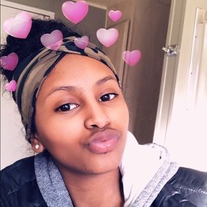 Meet your Posher, Ariam